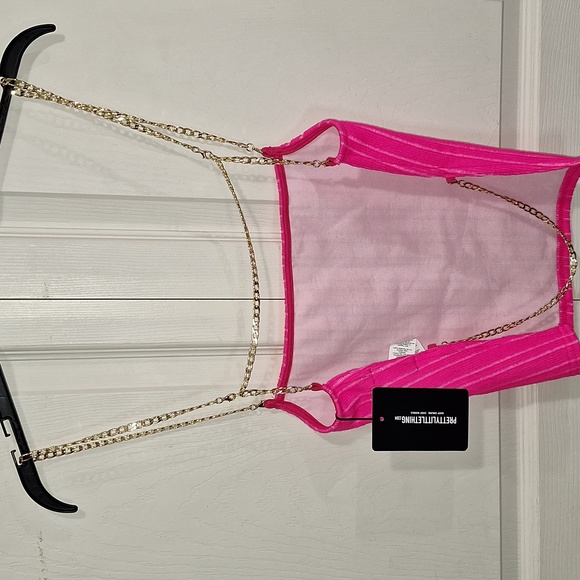 PrettyLittleThings Hot Pink Textured Rib Chain Lace Up Crop Tank Top - size 8 - Picture 3 of 15